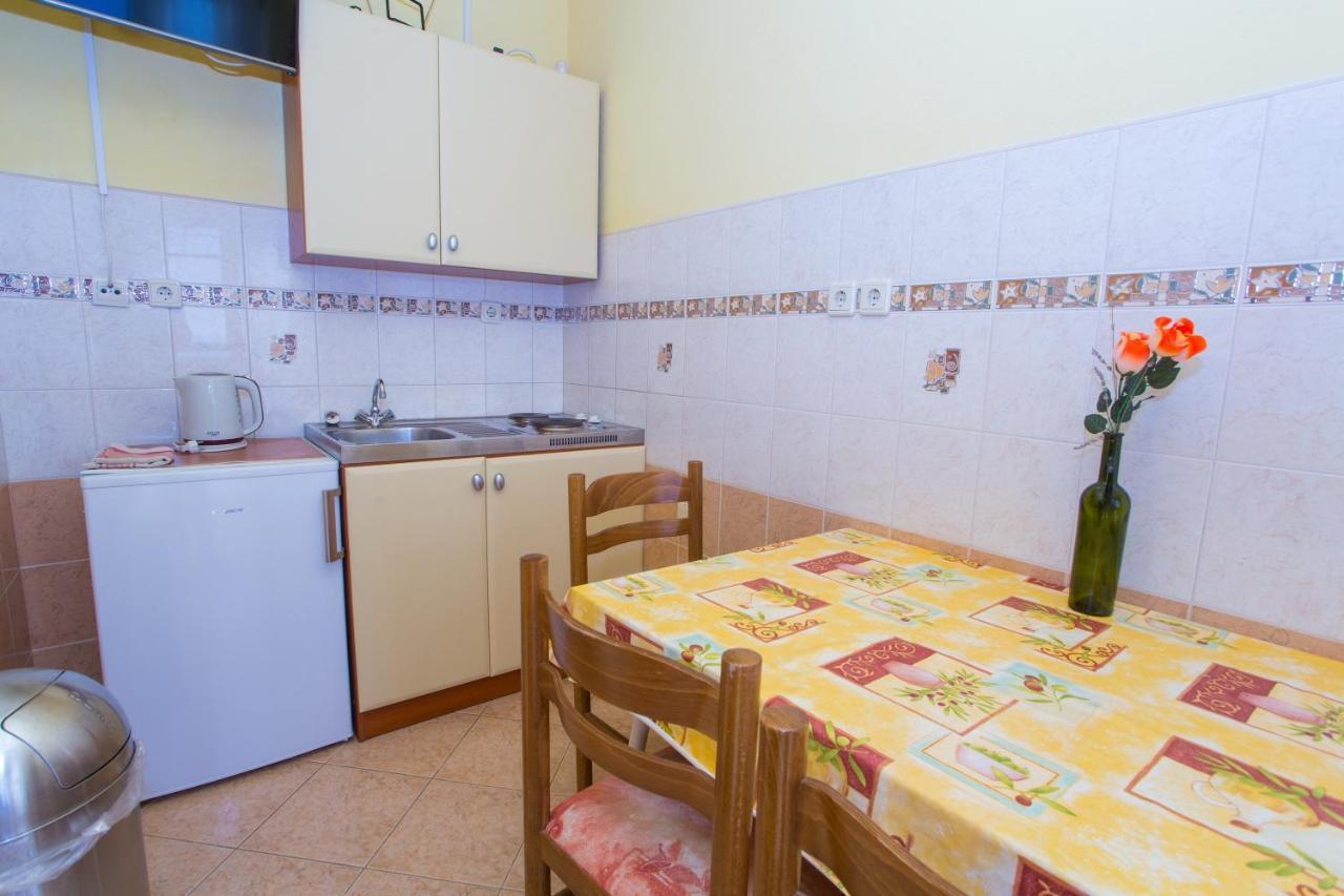 Apartments With A Parking Space Baska Voda, Makarska - 6761 المظهر الخارجي الصورة