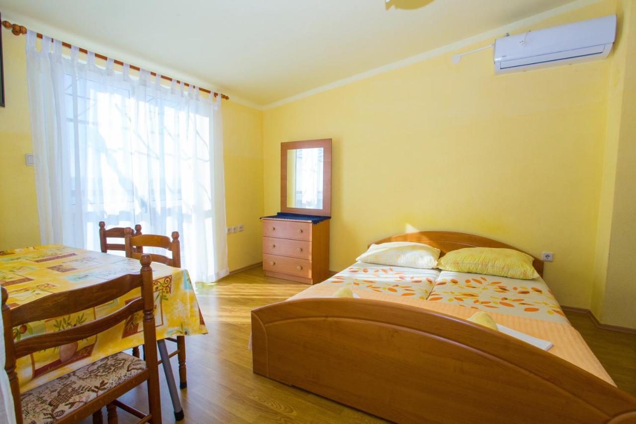 Apartments With A Parking Space Baska Voda, Makarska - 6761 المظهر الخارجي الصورة