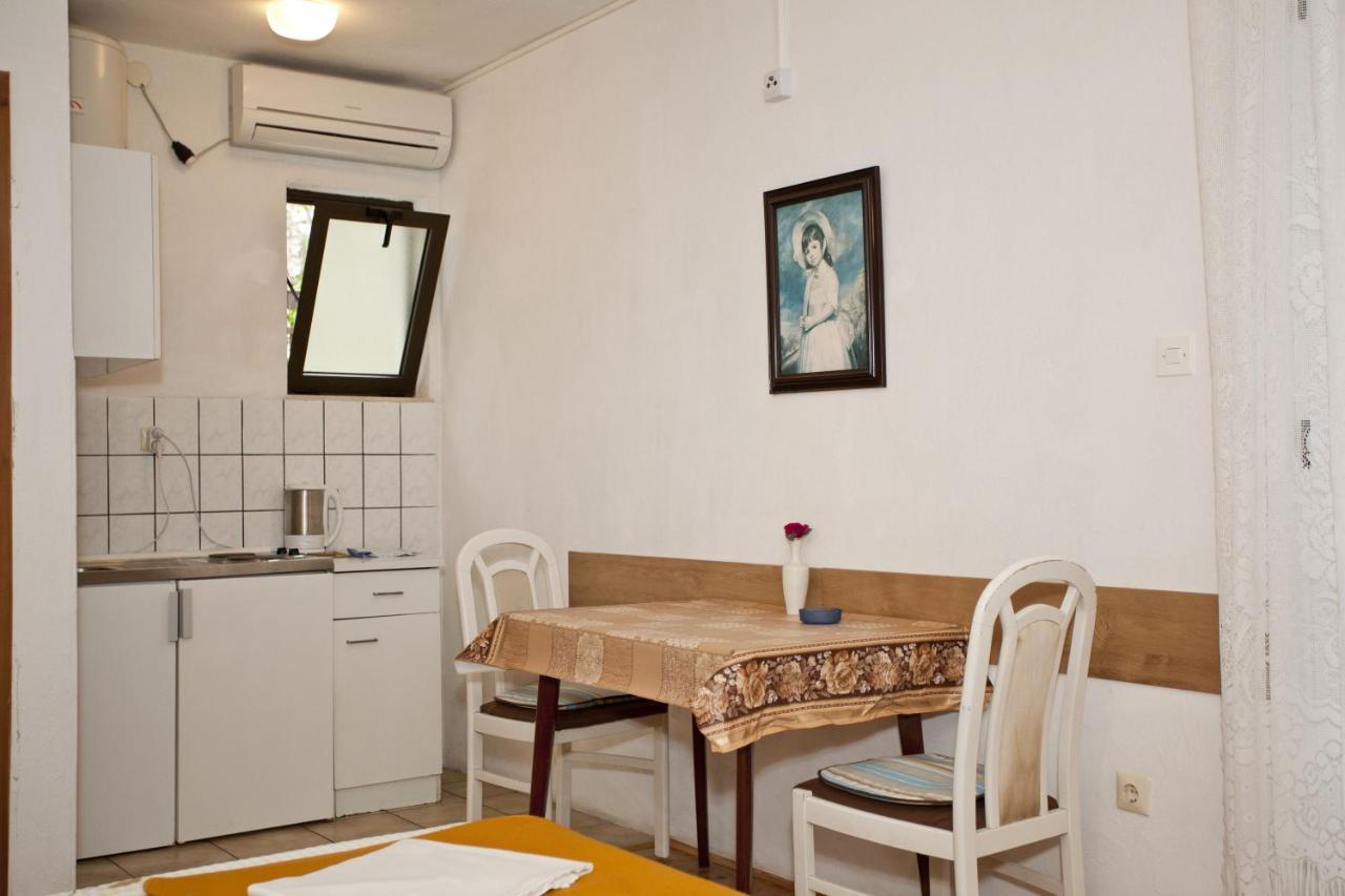 Apartments With A Parking Space Baska Voda, Makarska - 6761 المظهر الخارجي الصورة