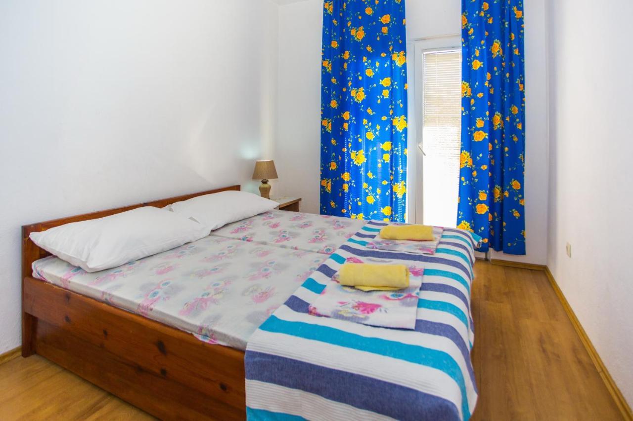Apartments With A Parking Space Baska Voda, Makarska - 6761 المظهر الخارجي الصورة