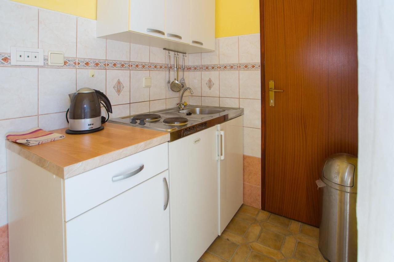 Apartments With A Parking Space Baska Voda, Makarska - 6761 المظهر الخارجي الصورة