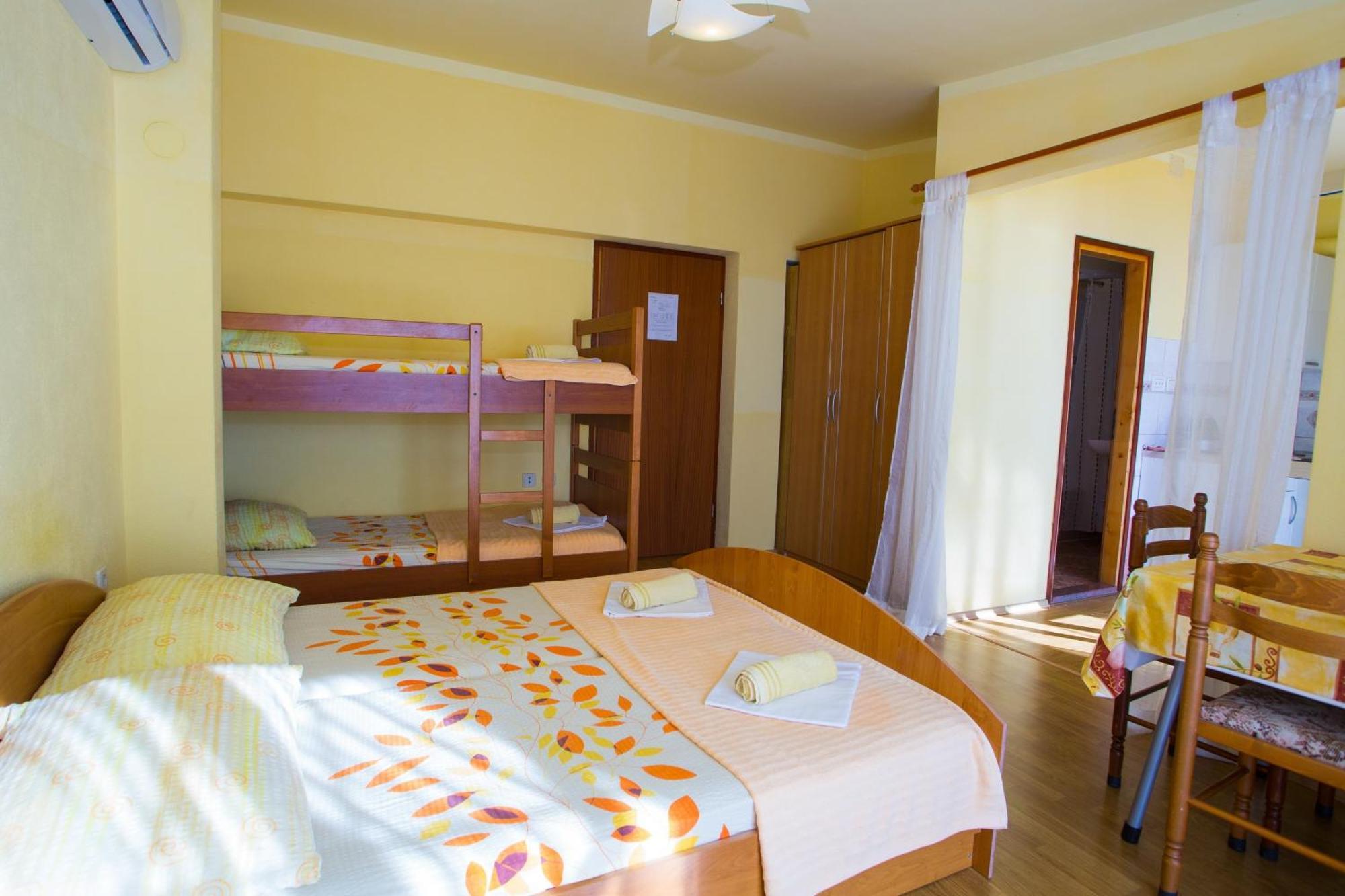 Apartments With A Parking Space Baska Voda, Makarska - 6761 الغرفة الصورة