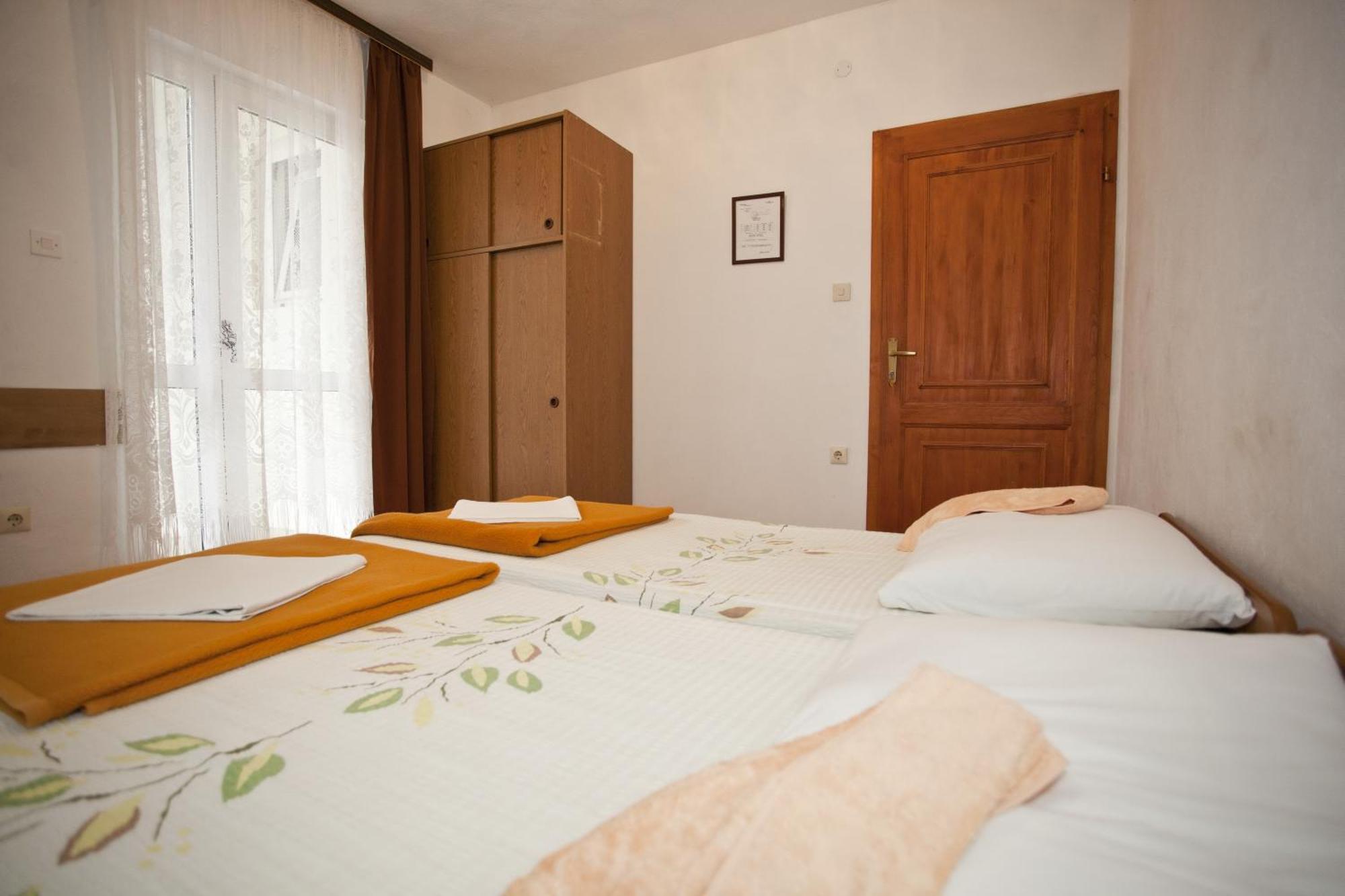 Apartments With A Parking Space Baska Voda, Makarska - 6761 الغرفة الصورة